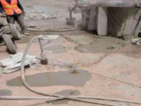 细河水泥混凝土路面板底注浆技术 路面脱空注浆整治方案
